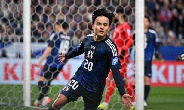 久保健英，终于知道为什么都叫他“大头”了！
日本队主场只要击败巴林，就可以提前晋