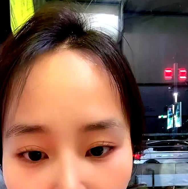 熊磊今晚解释，姚策走的时候嘴角流血！

有网友私信问她这情况是不是有隐情，她