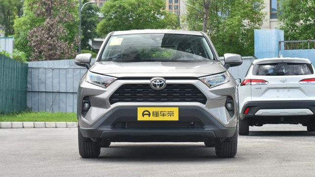 丰田加码价格战，配L2智驾，荣放RAV4带劲不？