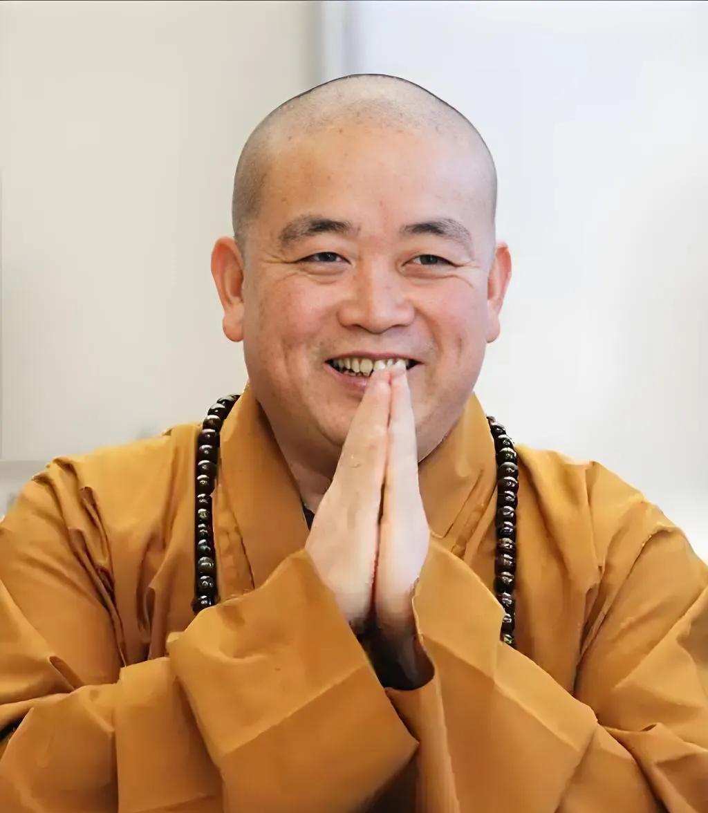 现在最难受的不是释永信，
而是演员杨洋吧！
不是《凡人修仙传》不火爆，而是他与老