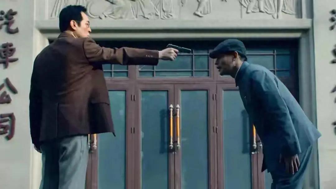 沉默的荣耀：三个消息三条命，直到陈泽民被捕，才知谷正文有多狠