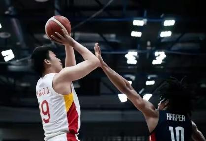 中国男篮又传来一则好消息！王俊杰有望明年登陆NBA,与杨翰森、曾凡博齐聚NBA赛
