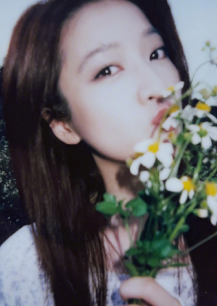 张雪迎的花花美照，春意盎然