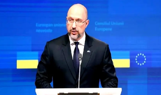 突发！乌克兰总理撂狠话了！

美国刚宣布暂停对乌军援，乌克兰总理什梅加尔在欧盟峰