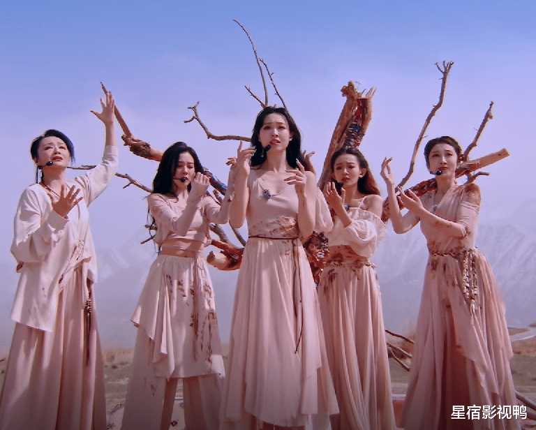 《浪姐6》最新人气排名，侯佩岑排名上升第三，第一名无人超越