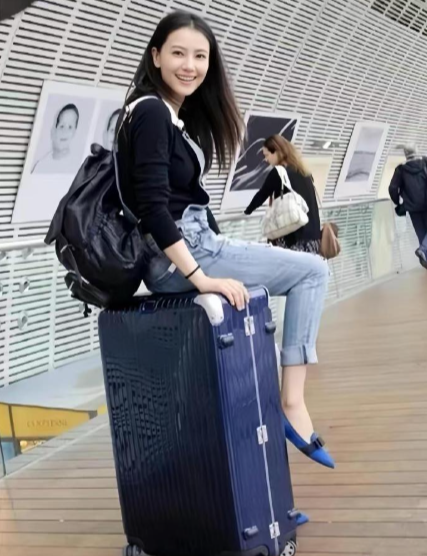 这个时候的高圆圆，很清纯的美 ​​​