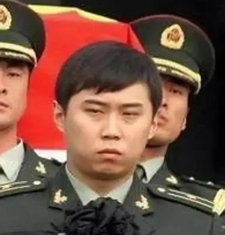 钱学森孙子钱磊，从小受爷爷奶奶影响，专业是战略支援部队航天工程大学，毕业后在国防