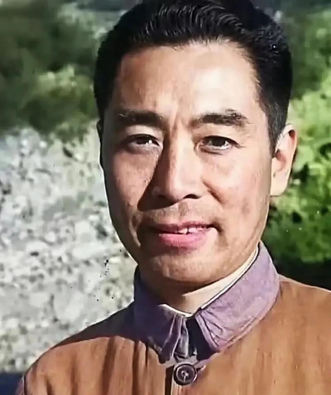 马上就端午节了，希望你能在端午节之前为周总理献上一朵爱的鲜花，来表达一下爱意，大