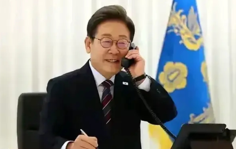 李在明给梁强打电话了，而不是给苏林打电话，这就有点意思了，李在明是韩国一把手，梁
