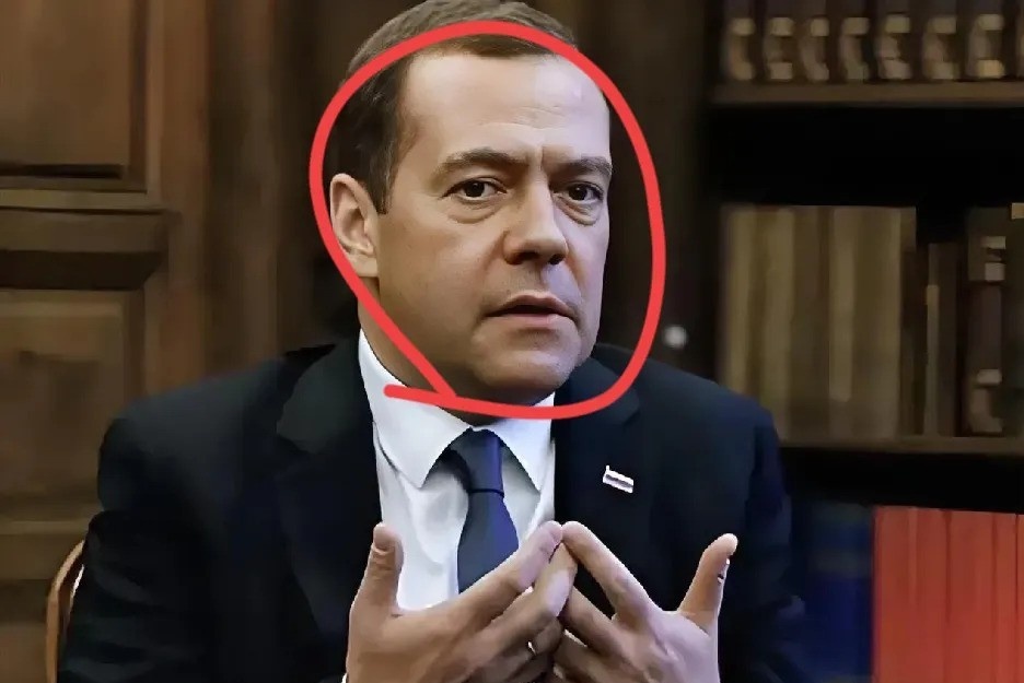 普京一旦离世或者下台，乌克兰就没退路了，要么归顺，要么被毁灭。



普京对乌克