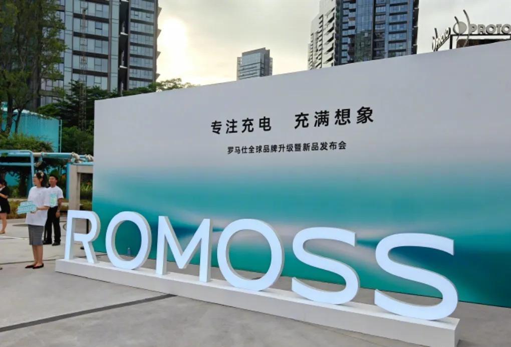 本月的28日起，充电宝没有3C标识过不了机场安检。充电宝在2023年8月1日才开