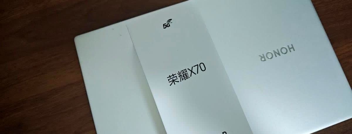 荣耀X70到手了！

一个千元机，它有目前手机最大容量8300mAh电池，8
