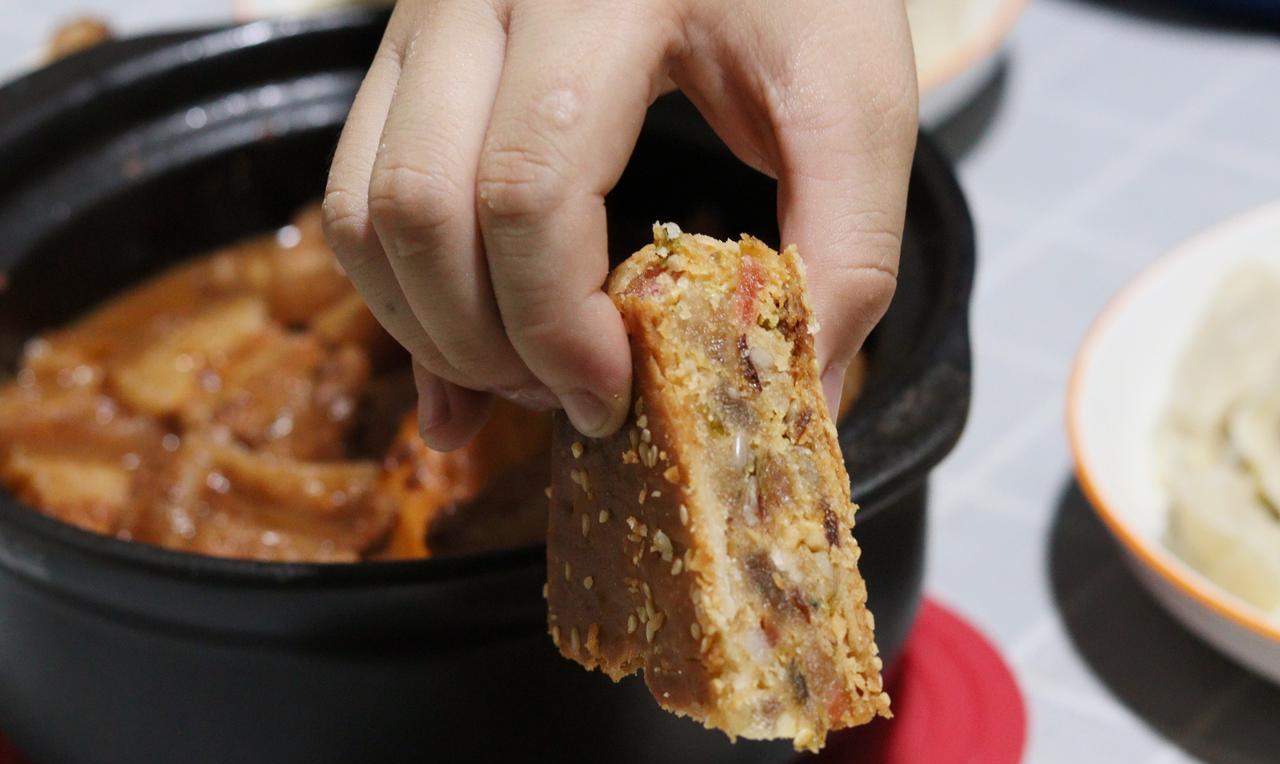 今天找到一个应急食品的绝佳替代品，绝对比压缩饼干强，吃一块一天都不饿。今年中秋想