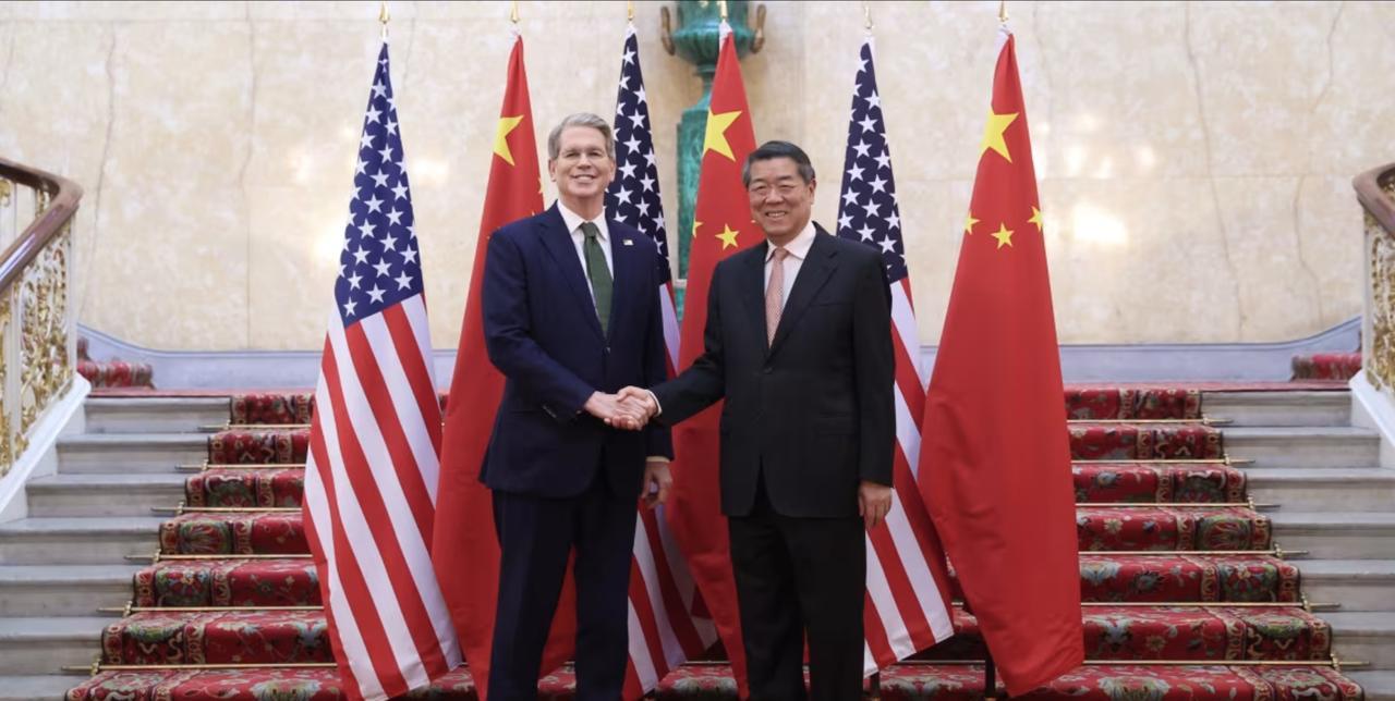 快讯！特朗普要求中国先提供稀土，美国再做出让步。
特朗普在“真实社交”平台上表示