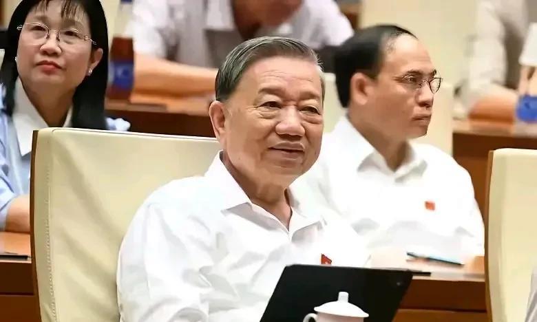 越南国会投票决定，29省消失！
历时大半年，越南国会终于通过四驾马车的省级单位调
