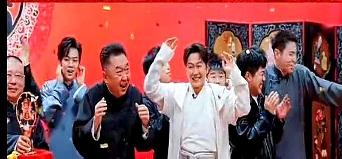 栾云平三季斗笑社夺冠











哇，栾云平不得了啊，在《斗笑社》第三
