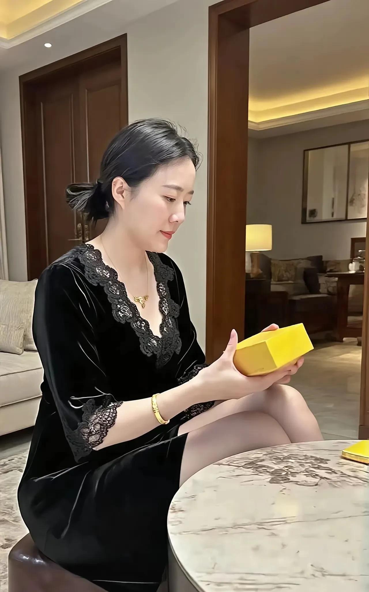 婚姻就像下注，赌对了，幸福一辈子，赌错了，痛苦一辈子，尝尽世间苦难。
婚姻中，有