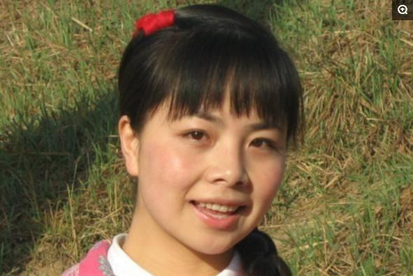 王二妮和李飞的爱情故事











王二妮成名后，男友李飞却提出分手，