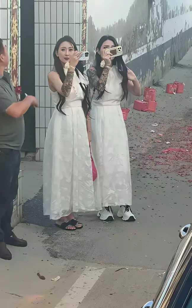 #分享城市新鲜事#村里的年轻姑娘！怎么样，漂亮吧