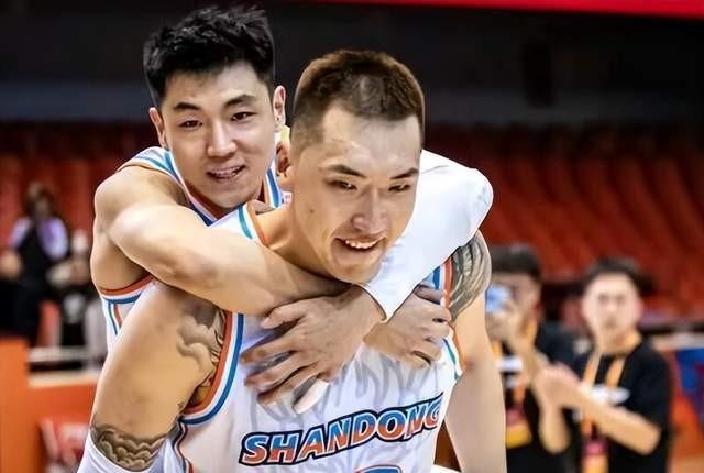 陶汉林将被扫地出门。
CBA媒体人付政浩近期透露：高诗岩批评陶汉林后至今已有24