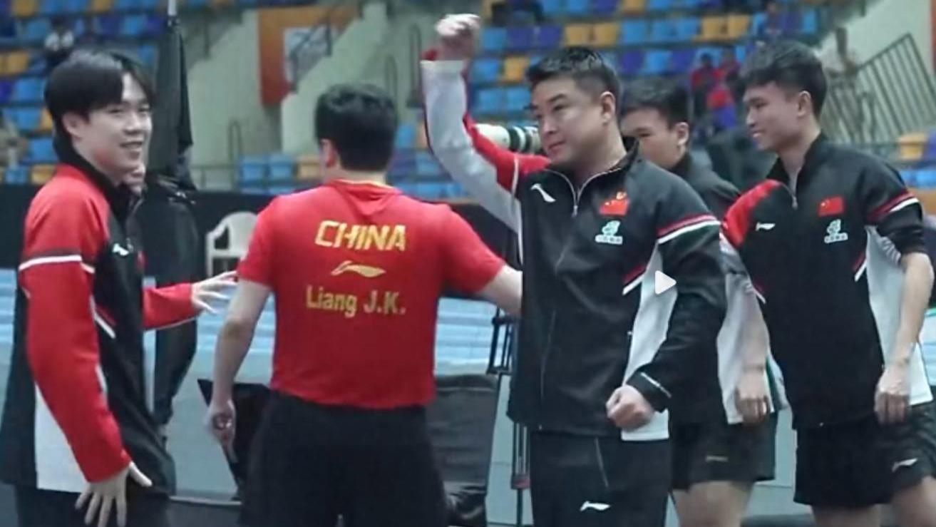 国乒狂欢日本集体“凝固”！0-2落后惊天逆转，25局鏖战决胜