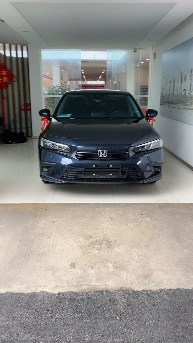 今天刚提了十一代思域回来有感而发
以前开马自达的车，直到今天19号才提的车，思域