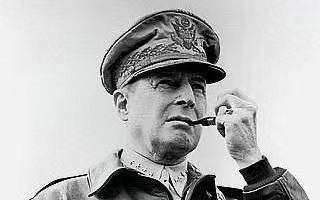 抗美援朝最鼓舞士气的一战：打到麦克阿瑟怀疑人生，飞虎山狙击战，几百人狙击美军万人兵团57次进攻