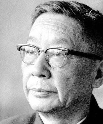 1966年8月24日，老舍投湖自尽于北京西城太平湖，在投湖自尽前，他特别舍不得自