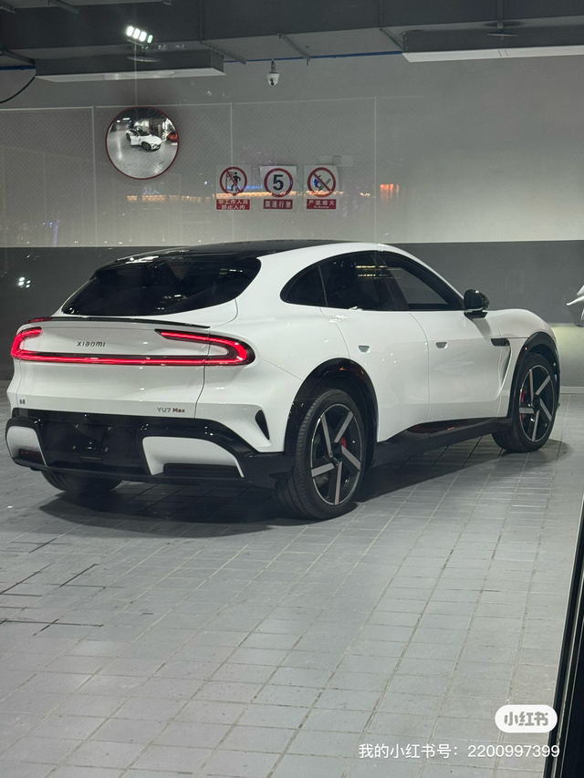 宝马330车主体验电车Yu7max
0.买车历程:宝马3系已经开了4年6万公里了