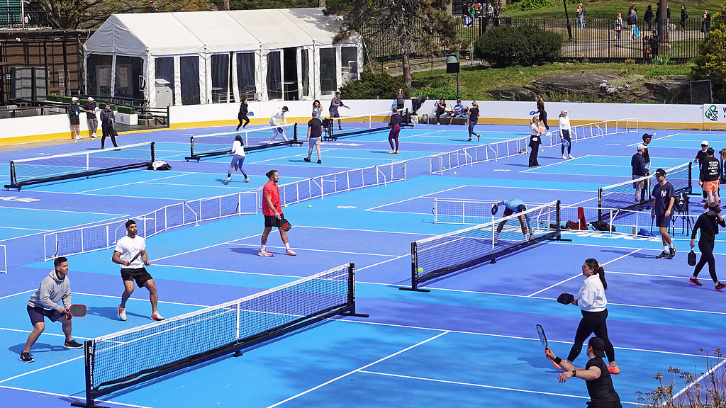 匹克球中国发展报告：网羽乒融合运动的破圈之路