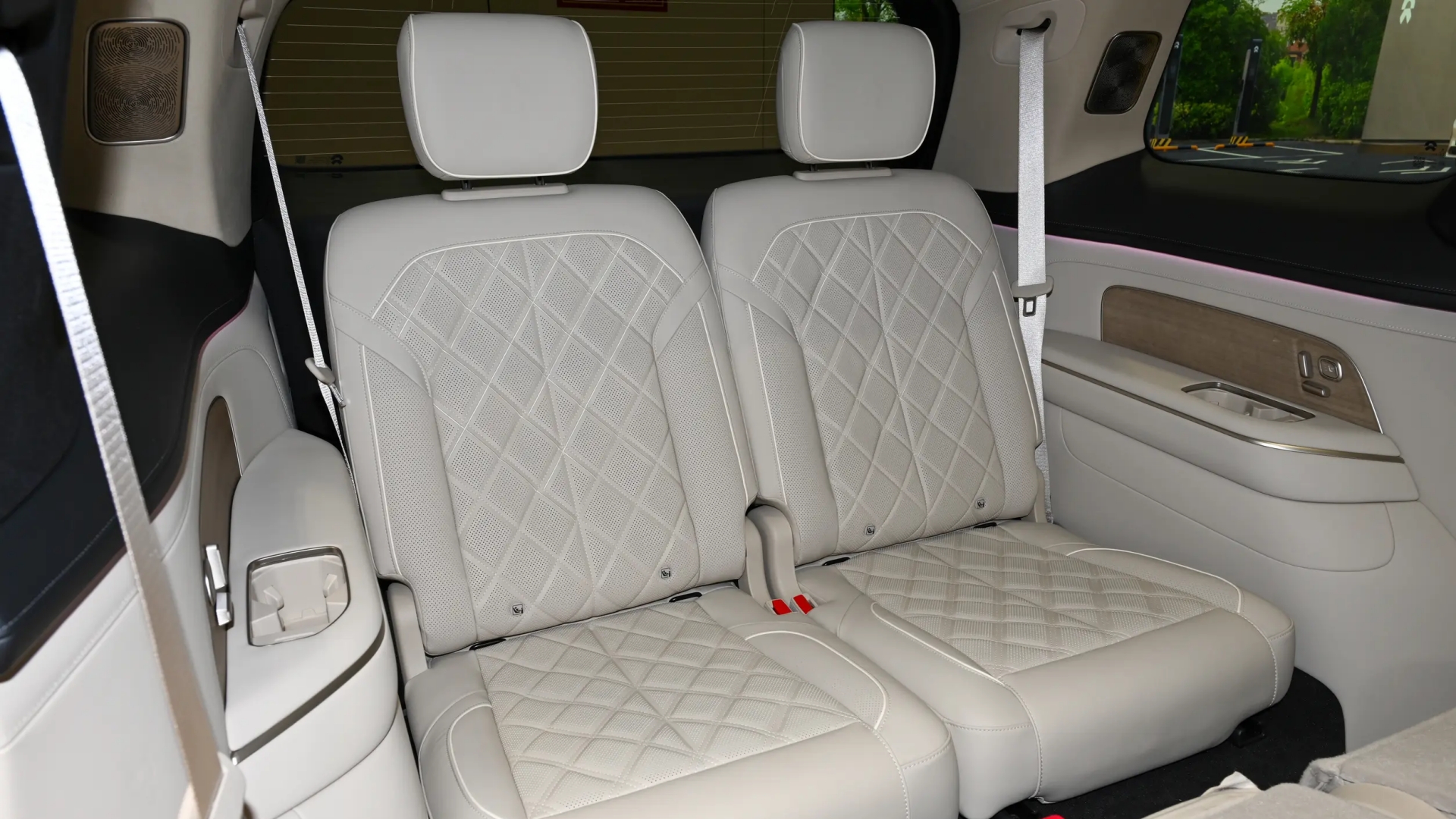 蔚来ES8都有哪些地方需要改良的？能优化这些地方，销量还能涨