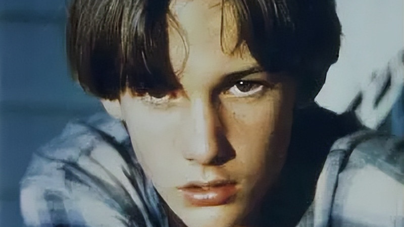 好莱坞的黑暗面：被认为是下一个莱昂纳多·迪卡普里奥的布拉德·兰弗洛，如何被名利场吞噬