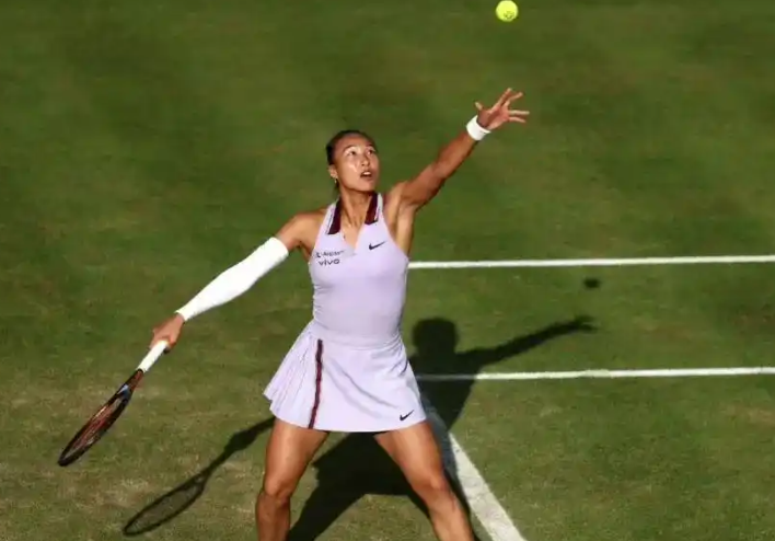 北京时间6月13日，WTA500伦敦站1/4决赛赛程如下（草地赛事）：

第一场