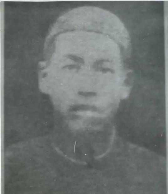 1982年，四川挖出一具遗骸，脚带大铁链，脚踝钉有两颗大铆钉，此人竟是失踪了40