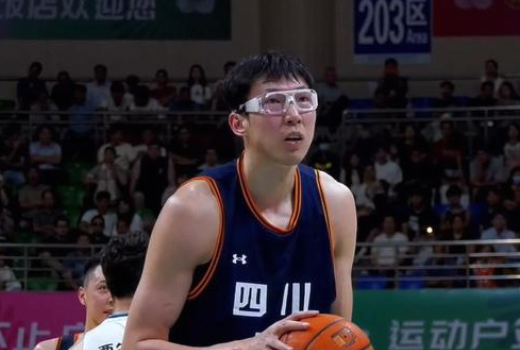 周琦率四川队锁定正赛资格:8中8砍20+10，600万物超所值