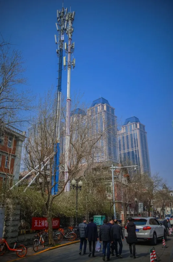 美：我们宣布5G技术必须开放！

中：我们宣布5G技术自主可控！

美：我们的5