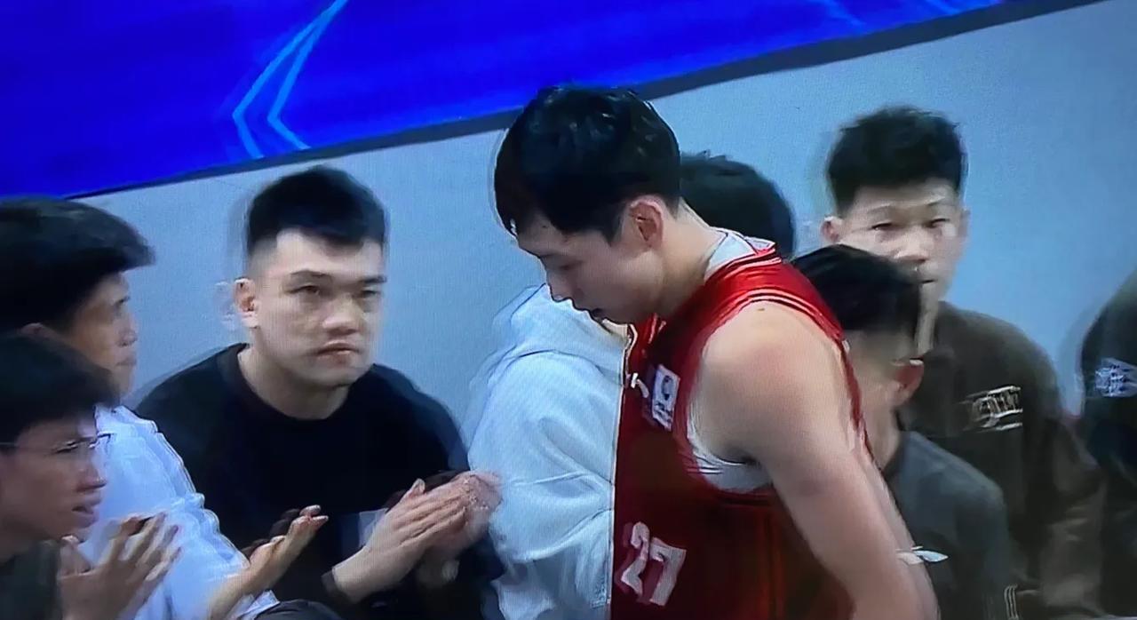 北京战胜上海，强势碾压！随着周琦两罚全中拿到20分，外加11个篮板，直接打卡下班