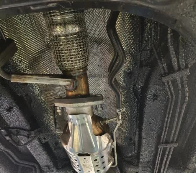 现代汽车在安装颗粒捕捉器的时候，一定做过足够的市场调研。
他们知道消费者不喜欢