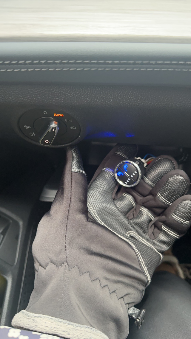 关于大众4儿子店加装座椅加热
有没有在沈阳合众买车加装座椅加热的，我想看看啥样的