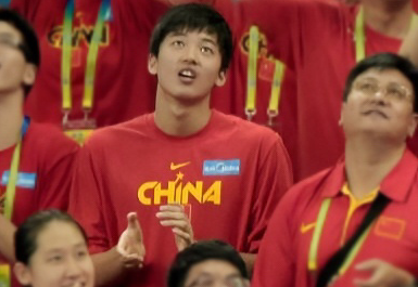 杨儿破世界纪录时候 vs 杨儿世界记录被破时候 ​​​
