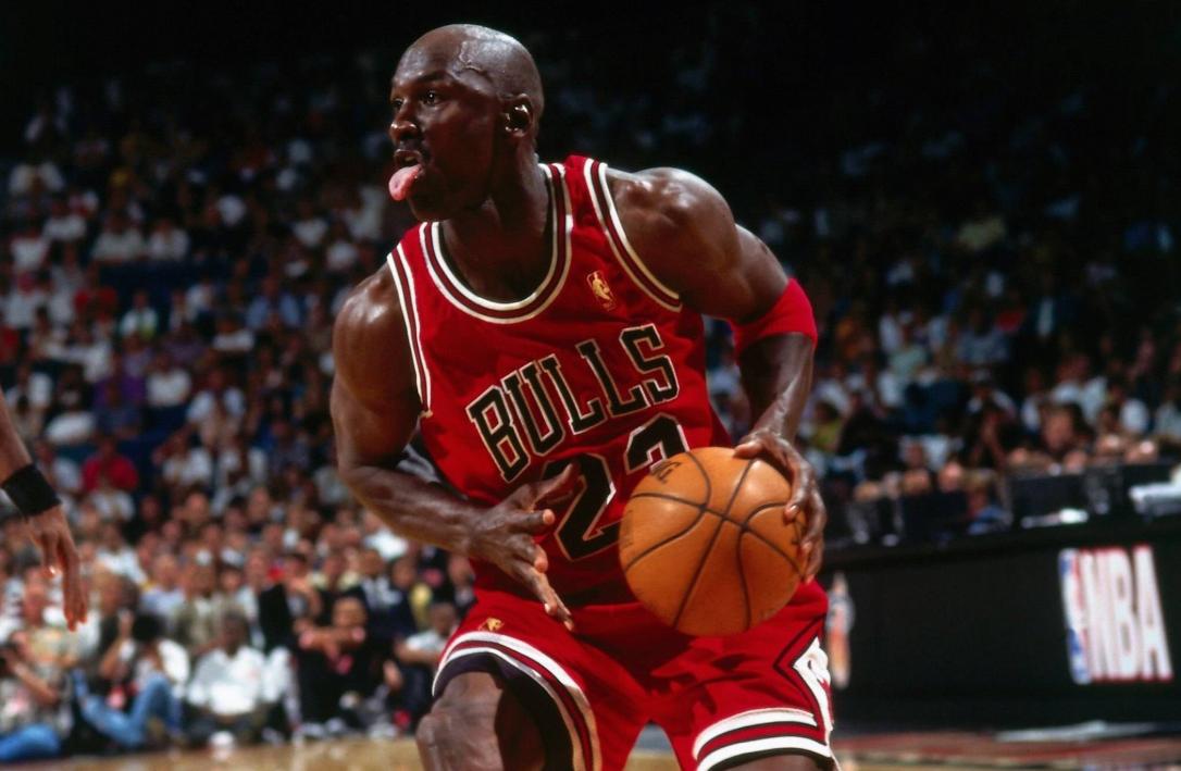 这五位就是NBA历史后卫的天花板，不服来辩！
​​迈克尔·乔丹​​
 篮球界的“