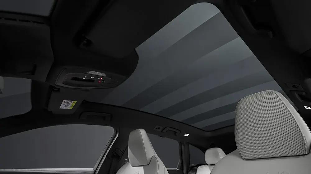 3.0T 六缸、全景天幕、21英寸大轮圈+红色刹车卡钳！全新A6子预演！