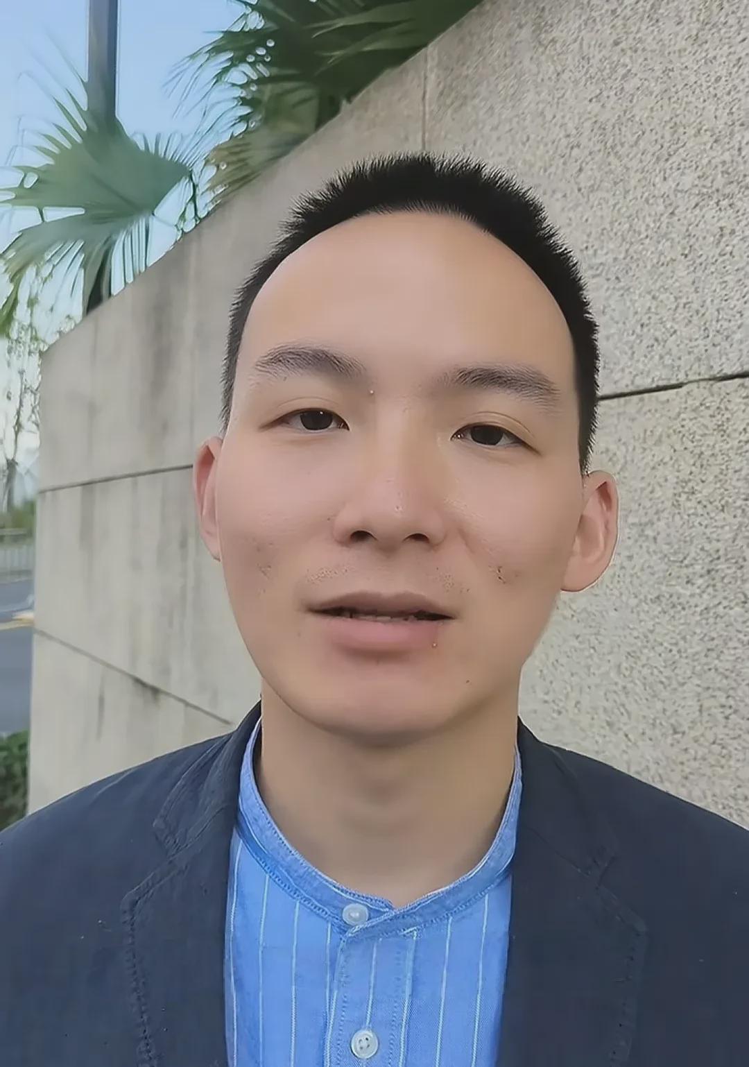 这几位寻亲返家的孩子，各有特点：

1，学历最高：谢浩男（硕士研究生）
2