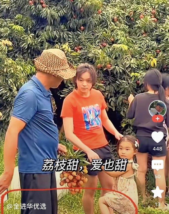 泪目！这次全红婵回家跟往常不太一样了，哥哥的文案更是看哭人[泣不成声]
她不再嘻