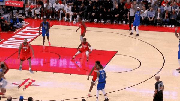 挺身而出！华盛顿运球急停跳投再中，已砍下22分