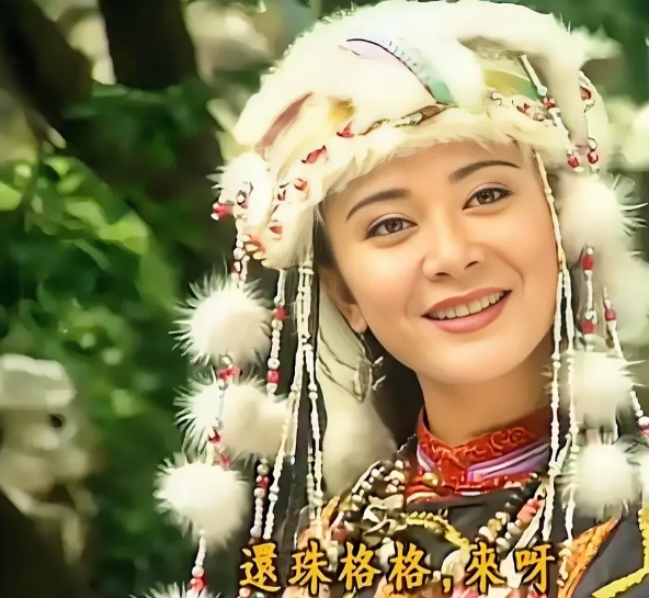 演员陈志朋说：“很多年前，拍《还珠格格》的时候，剧中赛娅公主的戴的帽子，是我亲手