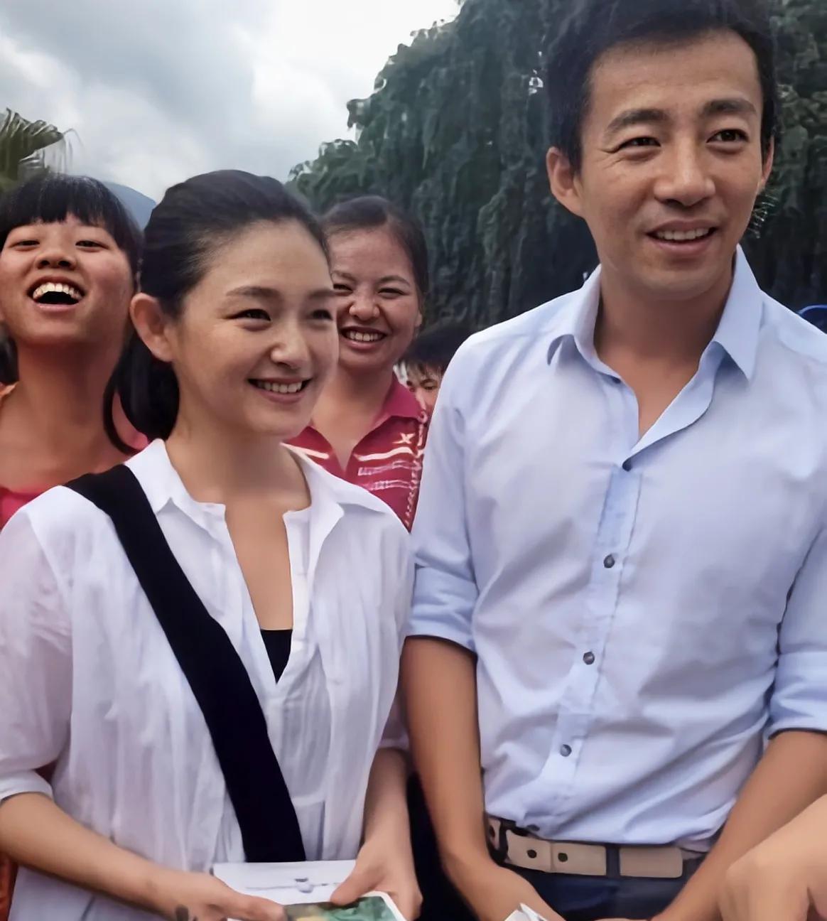 大曲步步为营，设下圈套，让汪小菲防不胜防。
根据一些博主的爆料，汪小菲确实不是大