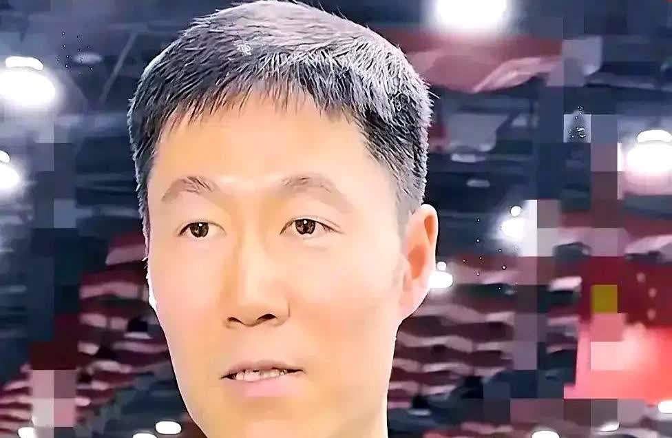 陈熠把欧洲削球女王韩莹打成3：0，温瑞博被日本新秀田中佑汰逼到悬崖再连抢4分逆转