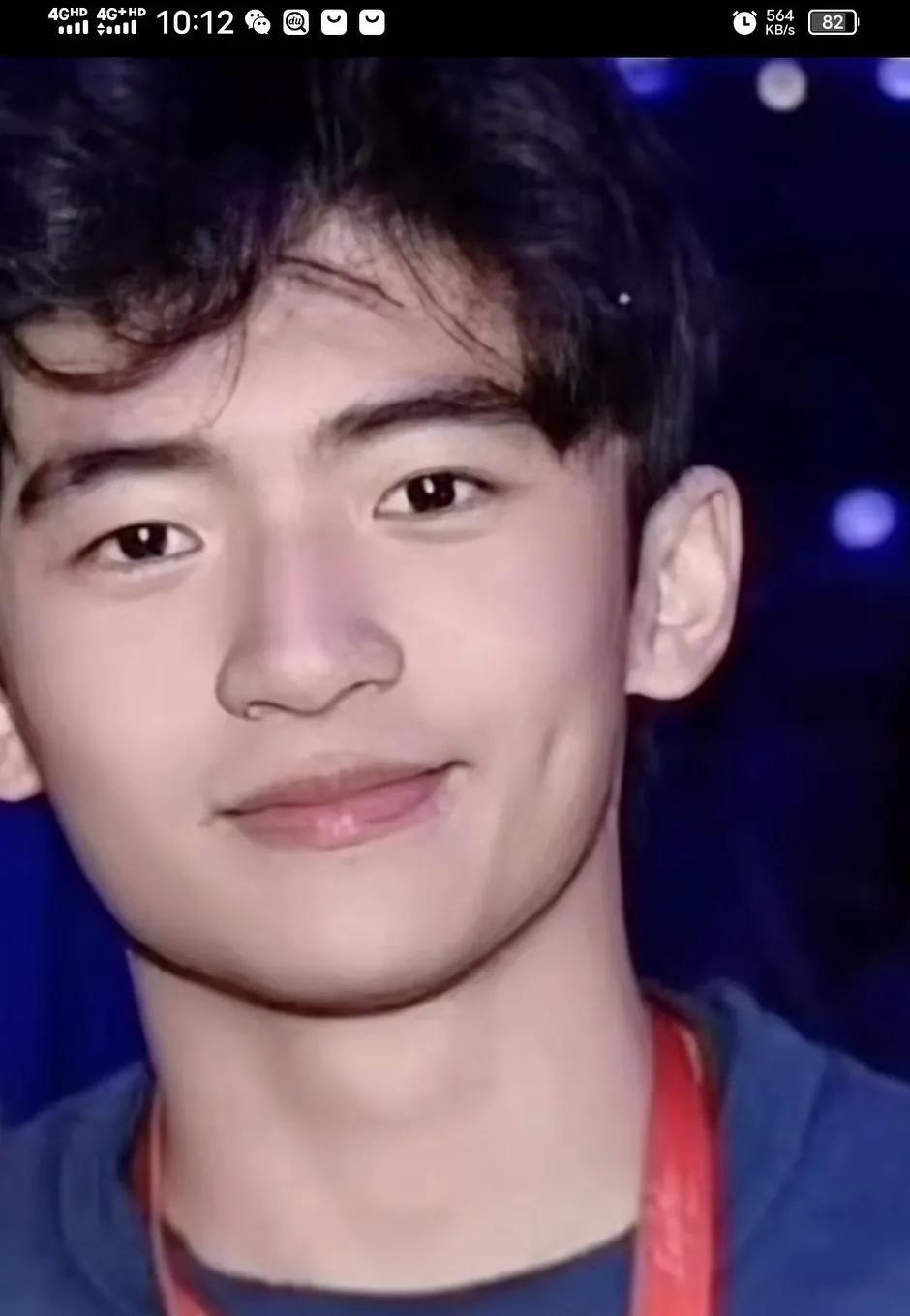 这孩子将来各方面都会完胜他老爸谢霆锋，你从他的长相就能看出来，长得非常大气，就看