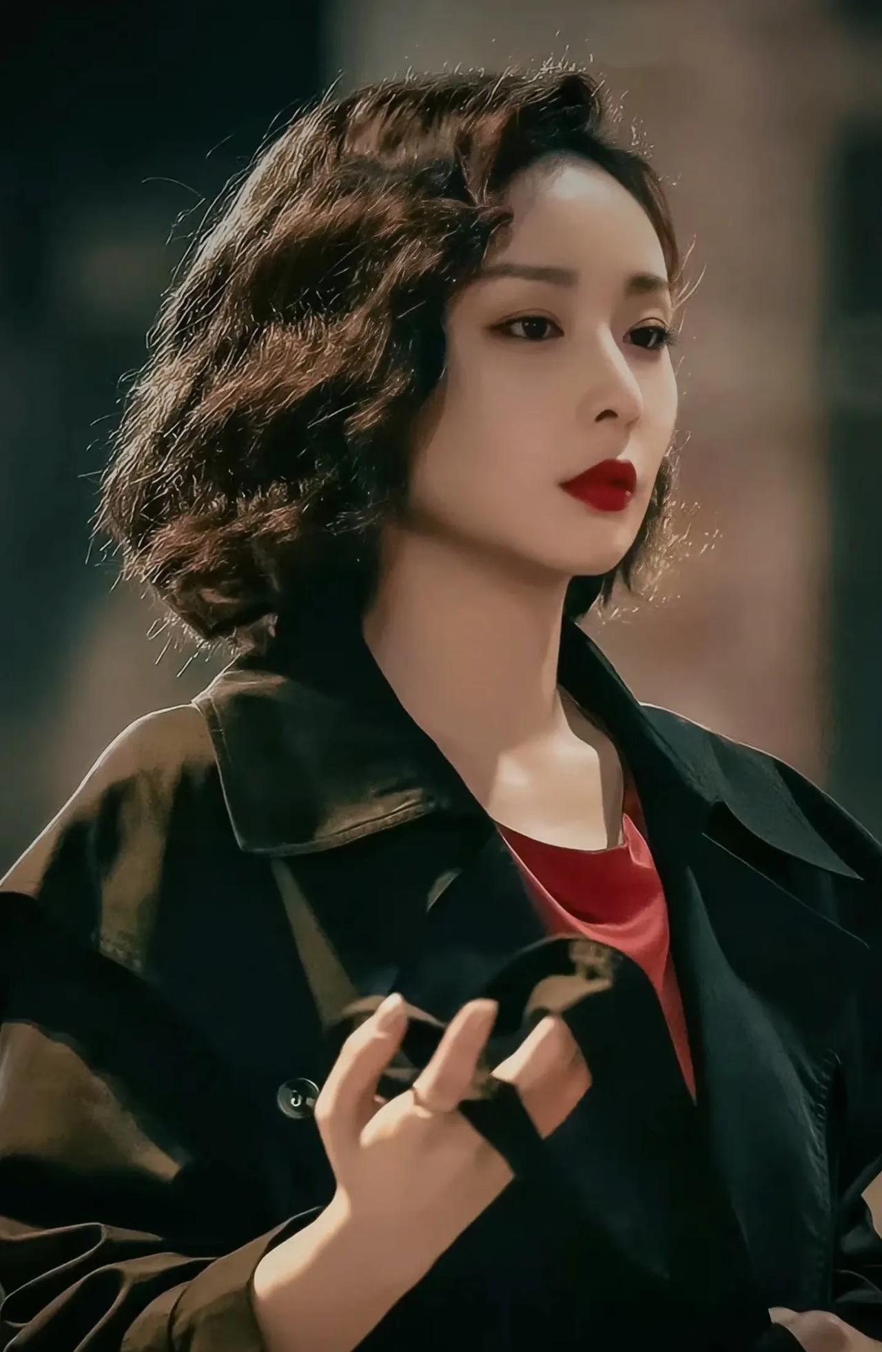 在大嫂高叶身上看到了中年女人的无奈，37岁的她哪怕没结婚没生孩子，依然逃不掉地心